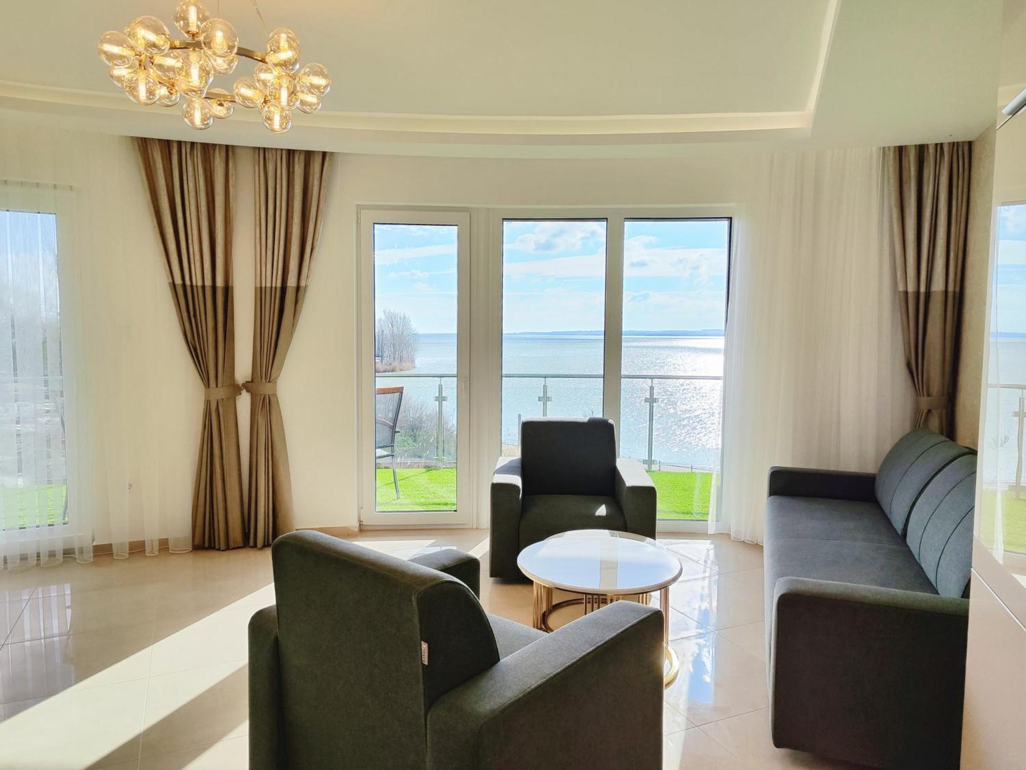 Royal Martin'S Apartment Keszthely Luaran gambar
